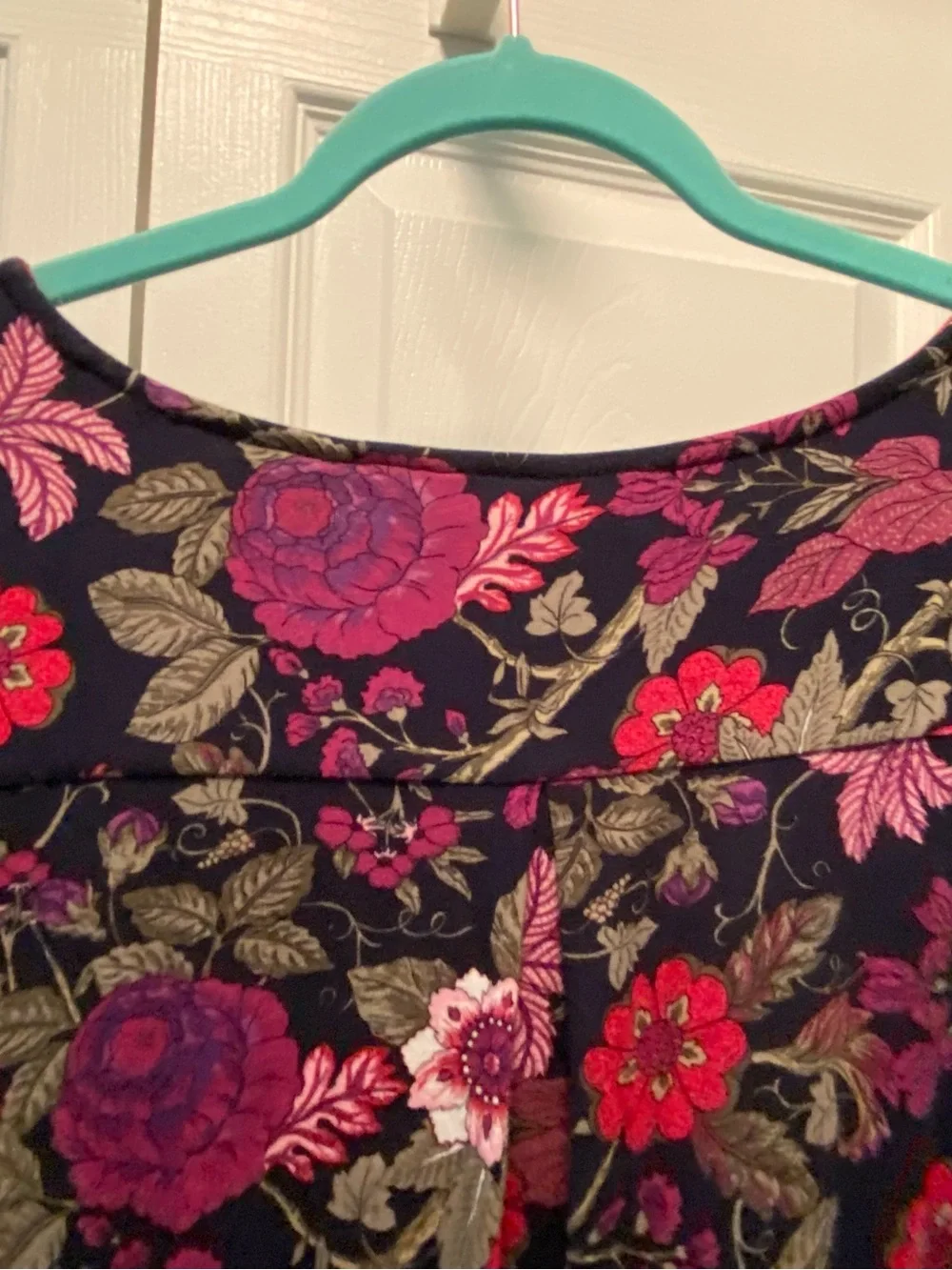 Khakis & Company Navy,Pink,Purple Floral Top ¾ Sleeves- Size Large New With Tags